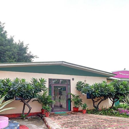 Hotel O Drizzling Land Muradnagar Bagian luar foto
