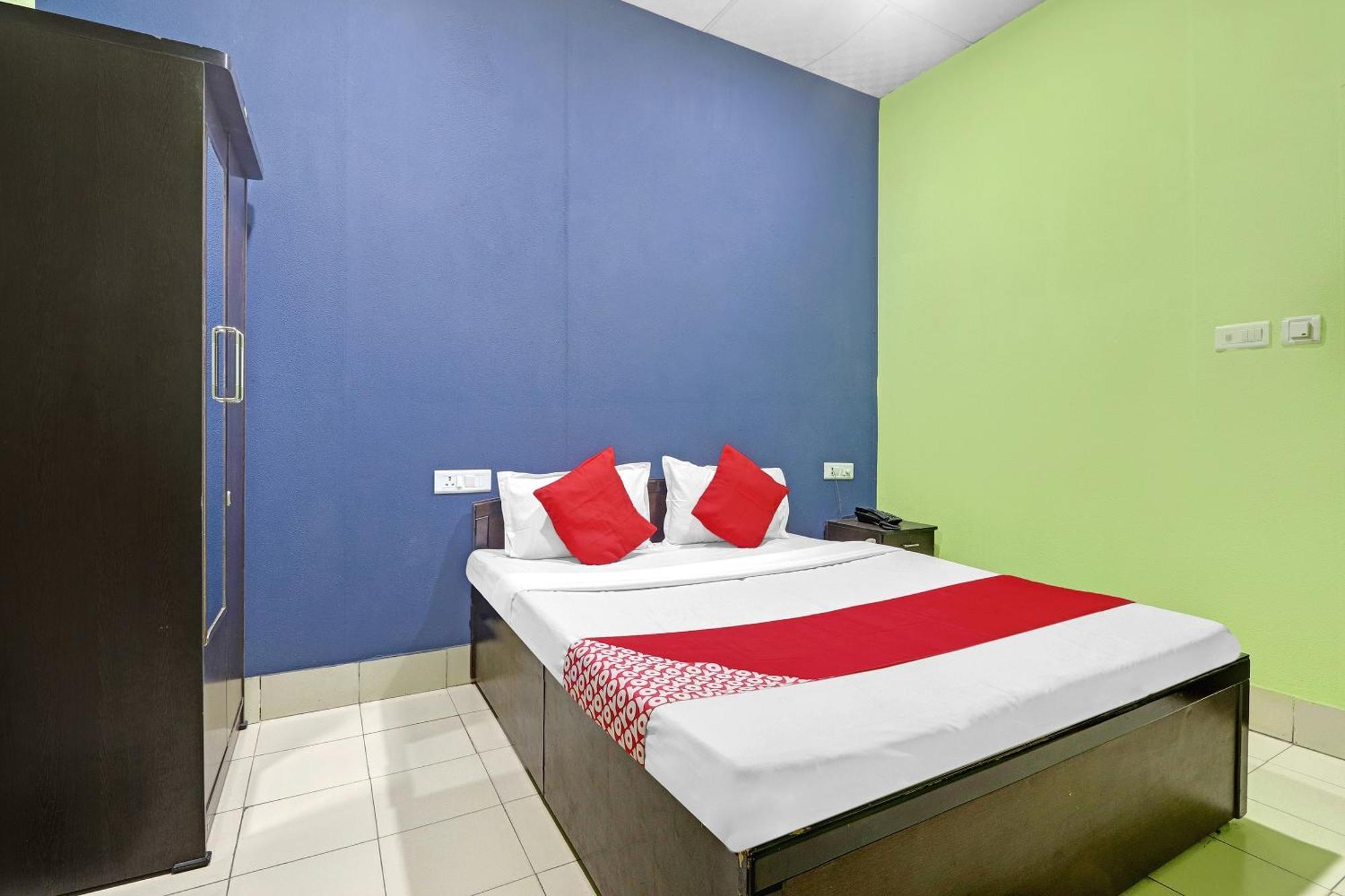 Hotel O Drizzling Land Muradnagar Bagian luar foto