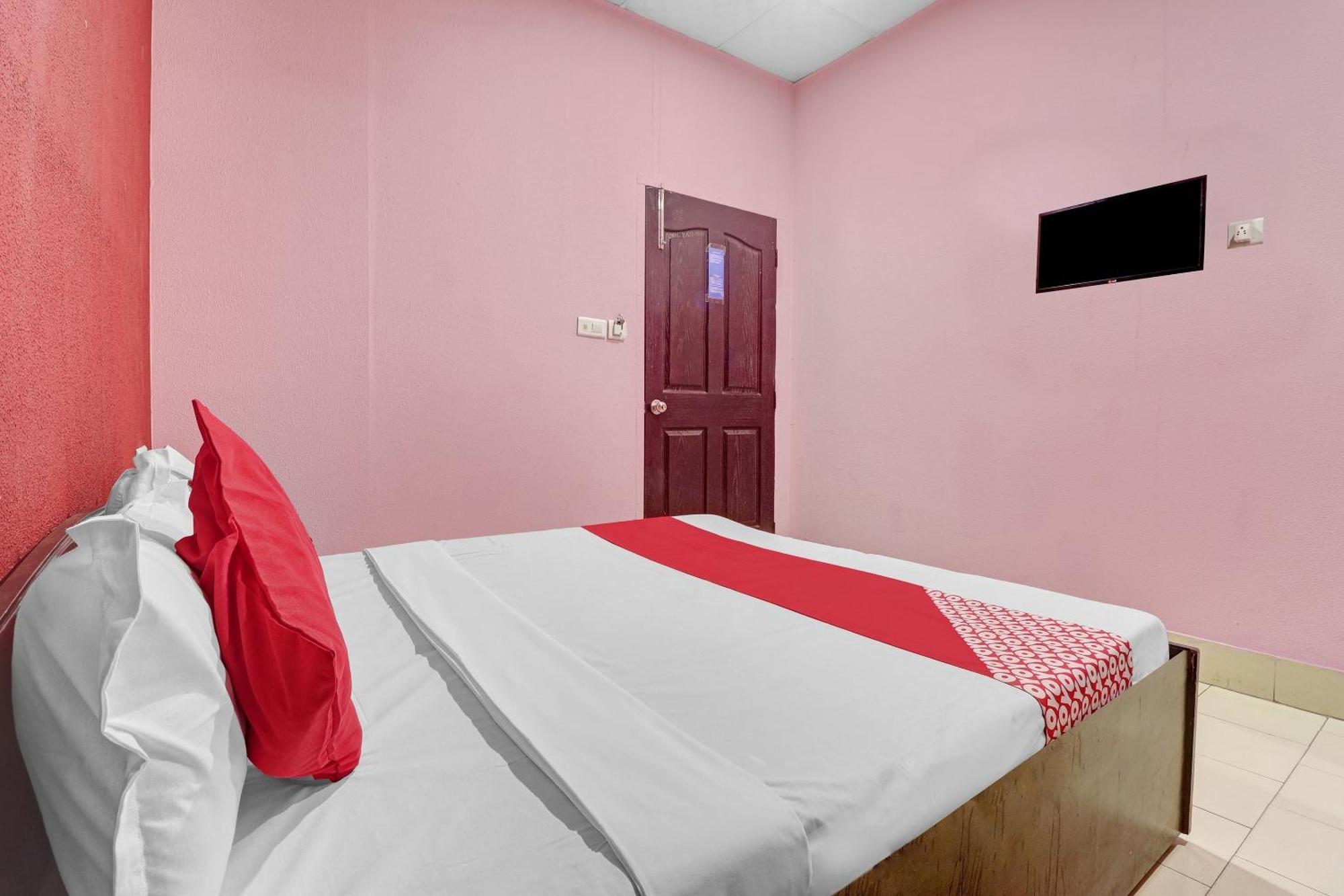 Hotel O Drizzling Land Muradnagar Bagian luar foto